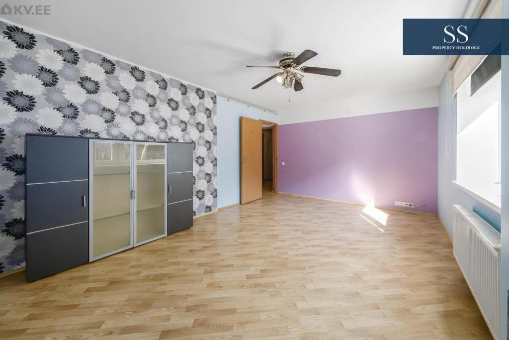 Sunny Apartment Near Bus Station تالين المظهر الخارجي الصورة